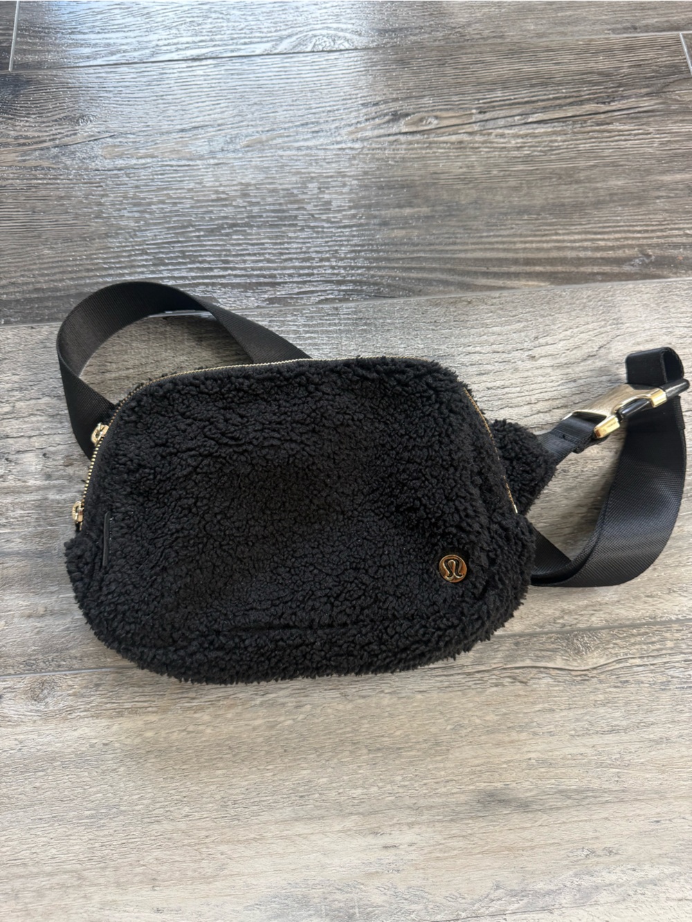 lululemon athletica Black Sherpa Crossbody Belt Bag